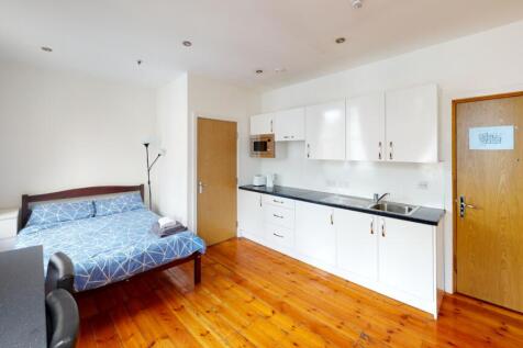 29a-Upper-Parliament-Street-Bedroom