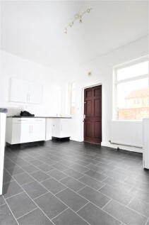 Firs Lane,  Leigh, WN7 photo 4