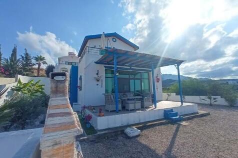 3 bedroom villa with beautiful sea views + partly furnished + 2 communal swimming pools + walking distance to the beach Image 9999 1