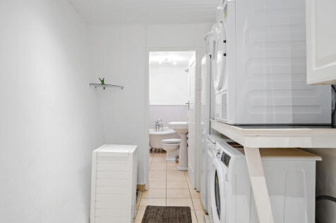 1289200-11-683983...