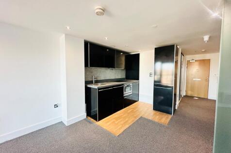 2-bed flat on The Litmus Building, Nottingham, NG1, £1,100/mo
