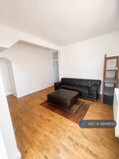 Livingroom (From Entrance)