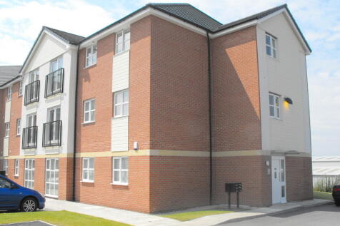 2-bed flat on Lockfield, Off Percival Road, Runcorn, £700/mo