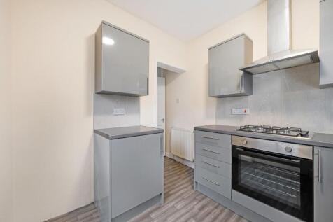 599 Blackburn Road HDR-13.jpg