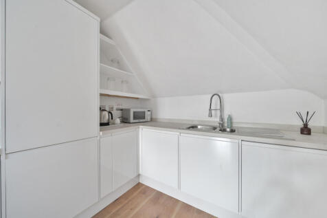 1373416-10-6909ce...