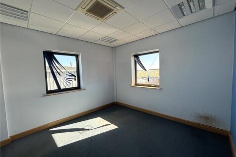 Office to rent Image 6