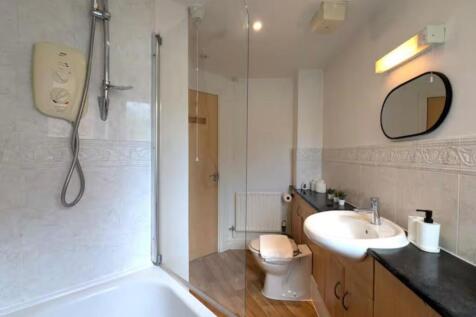 Bathroom.jpeg