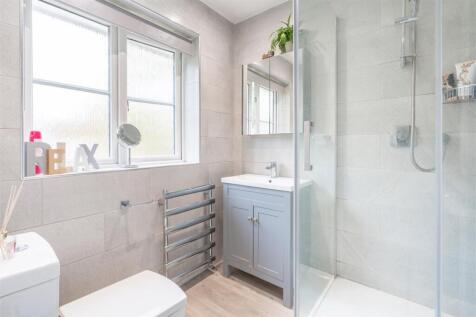 5 Abbots Mere Close-28.jpg