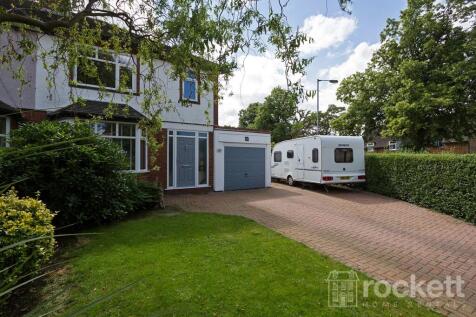 Thistleberry Avenue, The Westlands, Newcastle Under Lyme, Staffordshire, ST5 photo 3