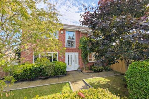 Malvern, WR14 - property photo