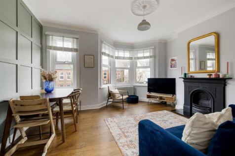 33a Carr Road, E17