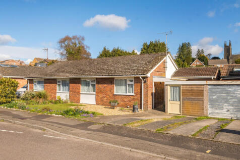 Warminster, BA12 - property photo
