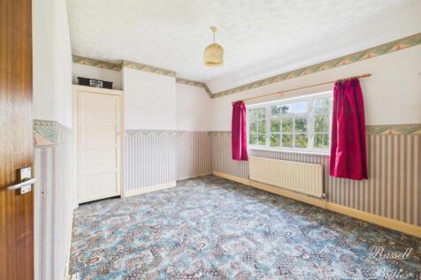 CAM02127G0-PR0326-STILL015