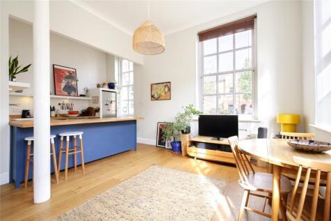 Reception/Kitchen