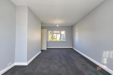 Radelan Grove, Radcliffe, Manchester photo 3