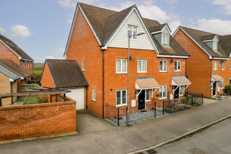 Aylesbury, HP18 - property photo