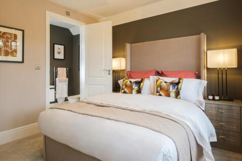 The Lincoln 3 Semi - Bedroom 2