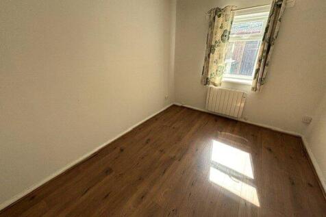 Raby Road, Hartlepool, TS24 photo 5