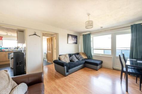 London, E7 - property photo