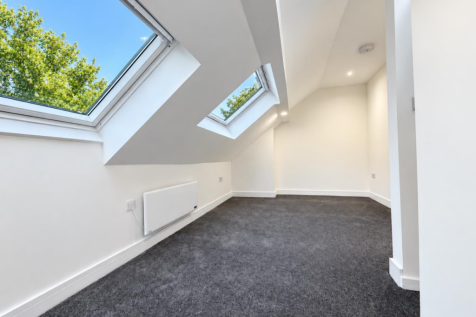 Attic Bedroom 2..png