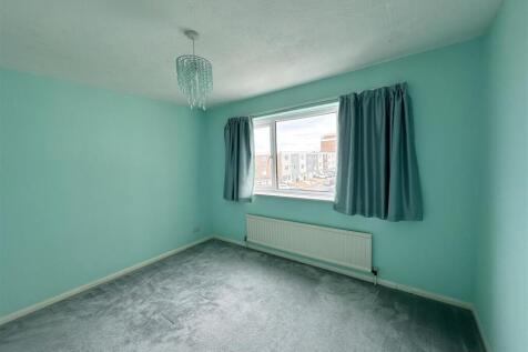 Dane Close, Seaford photo 4