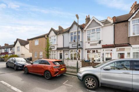 5 Ashtree Avenue, CR4 3DS-12.jpg