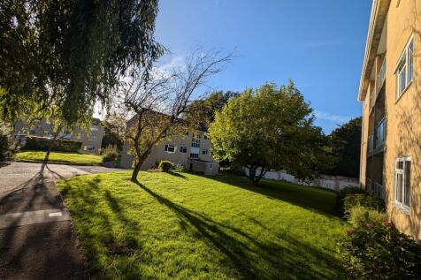 PXL_20251006_1552...