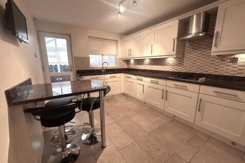 Fairfax Avenue, Worksop, S81 photo 3
