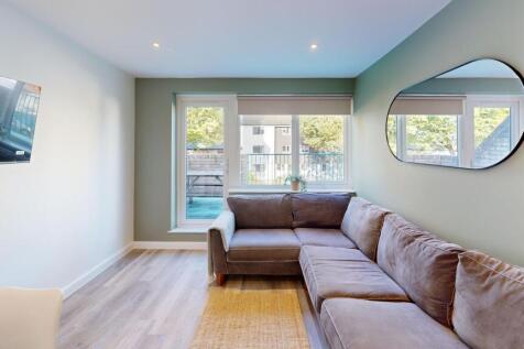 Flat 8, The View, New Street TR11 3LQ photo 2