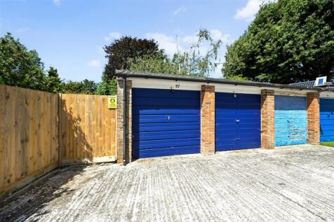 Garage (no 57)
