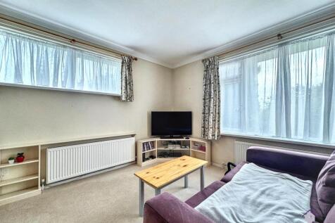 Broxburn Close, Chandler's Ford, SO53 photo 3