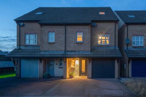 Welcome Home To Overwood Place...