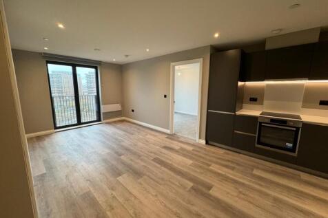 Springwell Gardens, Whitehall Road, Leeds photo 3