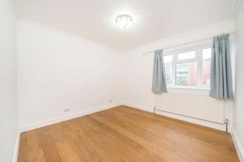 Pullman Gardens, Putney photo 4
