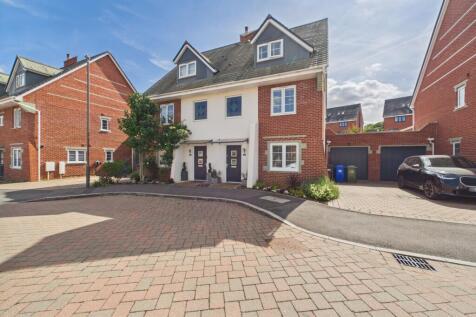 34 Kelly Road