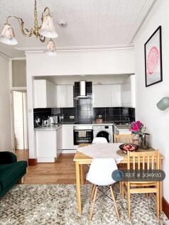 Kitchen/ Dining