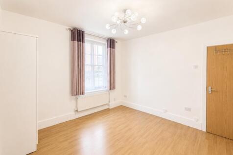 Spacious bedroom with great natural light...