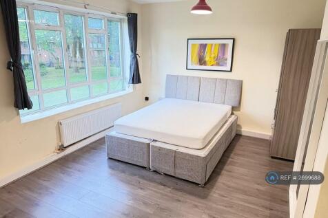 Bedroom 1 (View 2)