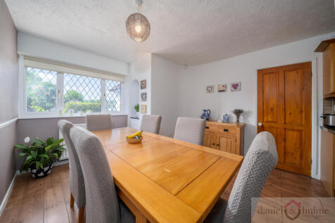 31 Campbell Avenue-5