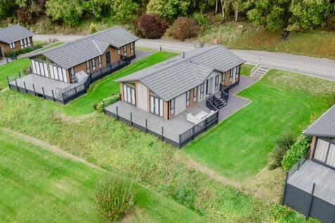 Noor Lodge, Maes Mynan Holiday Park Afonwen, Front