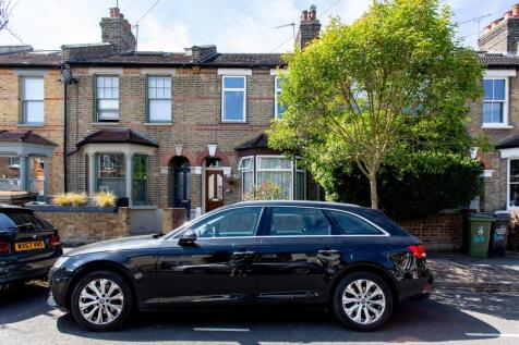 London, E17 - property photo
