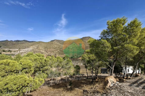 3 Bedroom Country House For Sale-VAL03-26