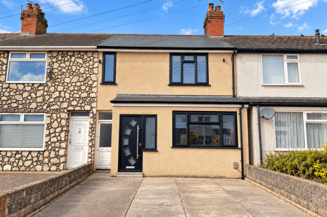 Fully Furnished Recently Refurbished home Offered