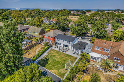 19 Bacon Lane-Aer...