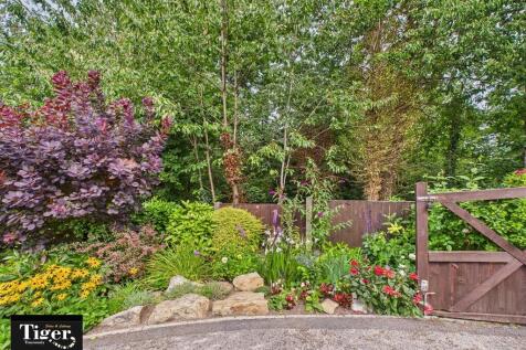 CAM02176G0-PR0671...