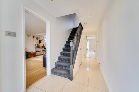 1437649-10-69cd1d...