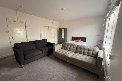 Open Plan Bedroom - Lounge 1.2.jpg
