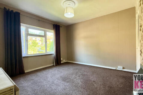 Hythe Estate Agents - Your Key Move. Free property