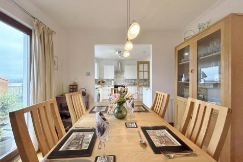 Dining open plan to kitchen