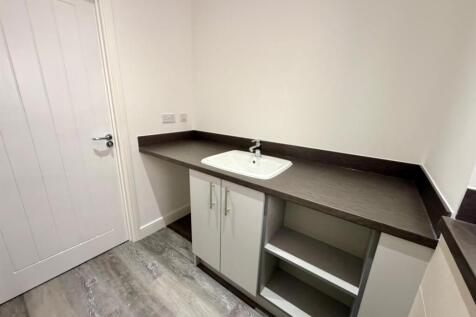 Peveril Close, Stafford, ST16 1YS photo 4